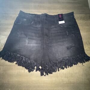 Women’s No Boundaries Size 15 Super High Rise Black Distressed Shorts